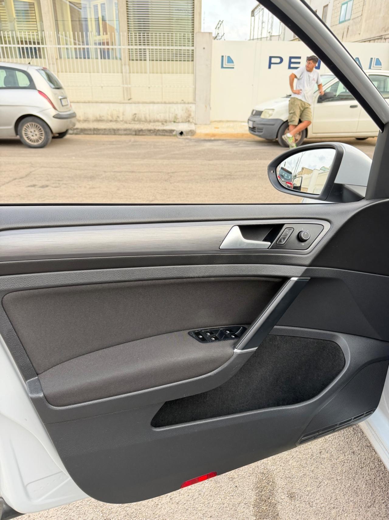 Volkswagen Golf 7.5 1.6 TDI 115 CV BlueMotion Technology-2017/LED/COMANDI