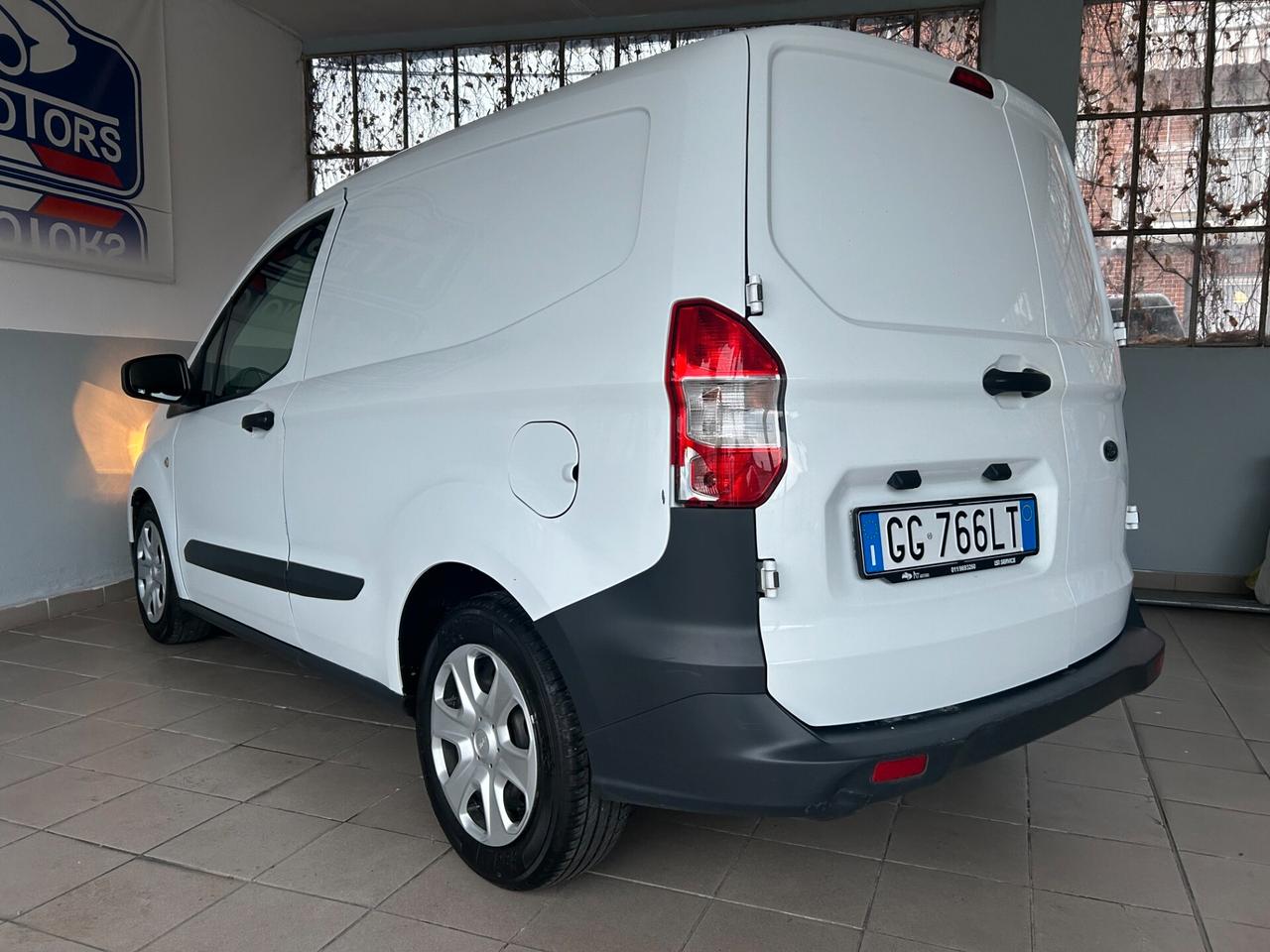 Ford Tourneo Courier 1.5 TDCI 100 CV