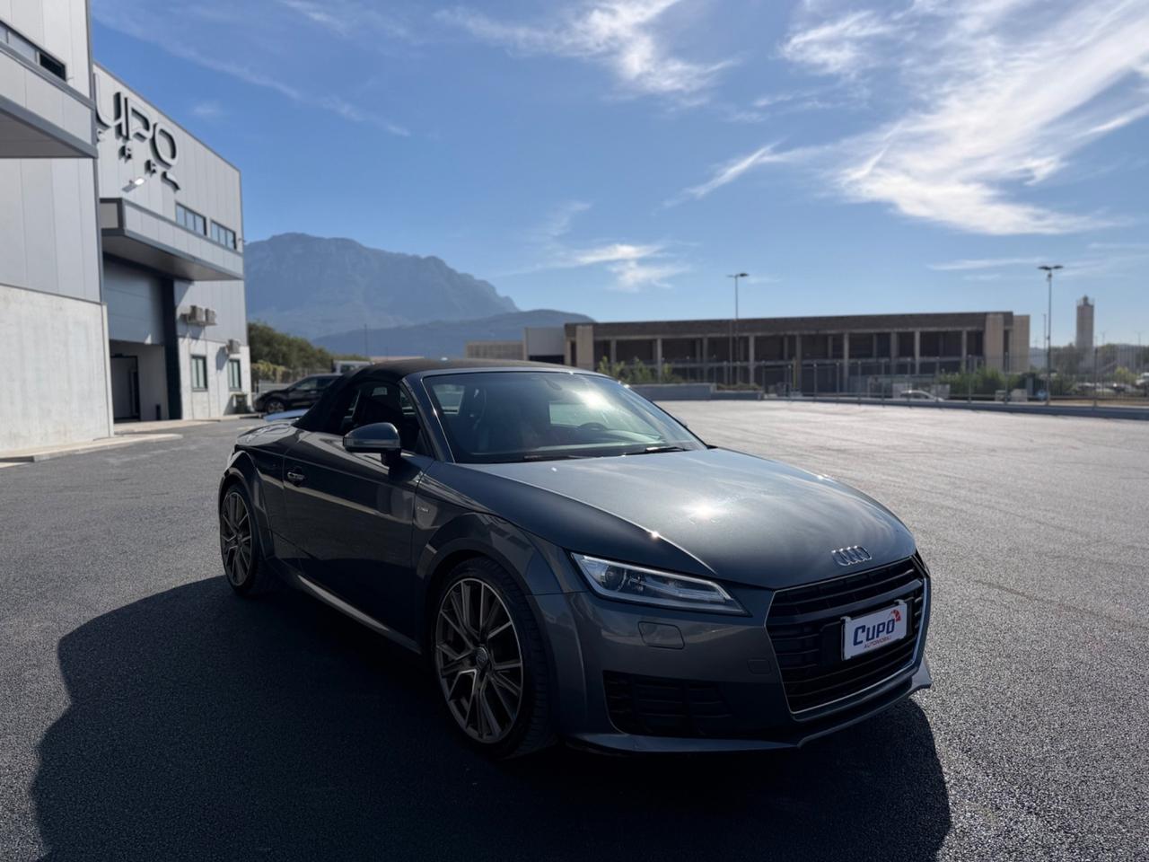 Audi TT Roadster 2.0 TDI ultra S line