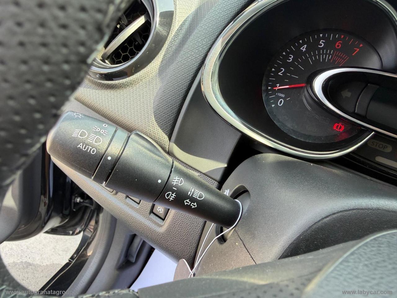 RENAULT Clio TCe 12V 90CV 5p. Moschino Intens RS LINE!