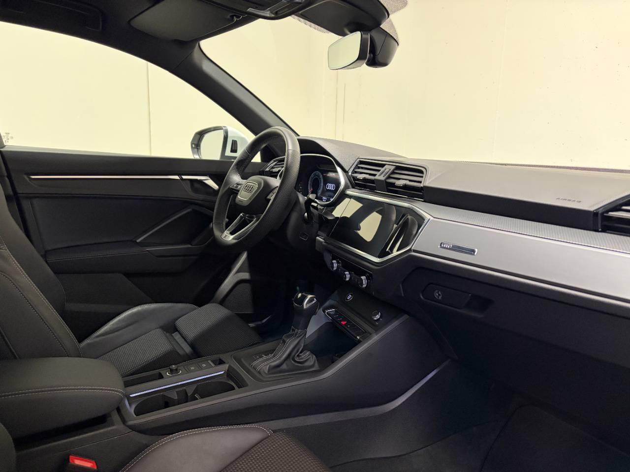 AUDI Q3 SPORTBACK 35 TDI S-TRONIC S-LINE