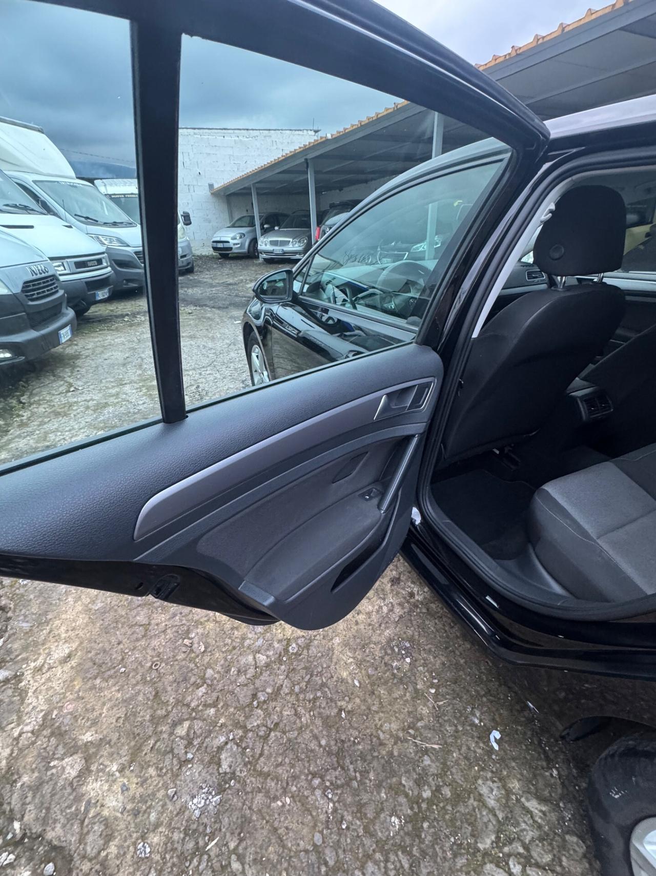 Volkswagen Golf 1.6 TDI 5p. Highline BlueMotion Technology