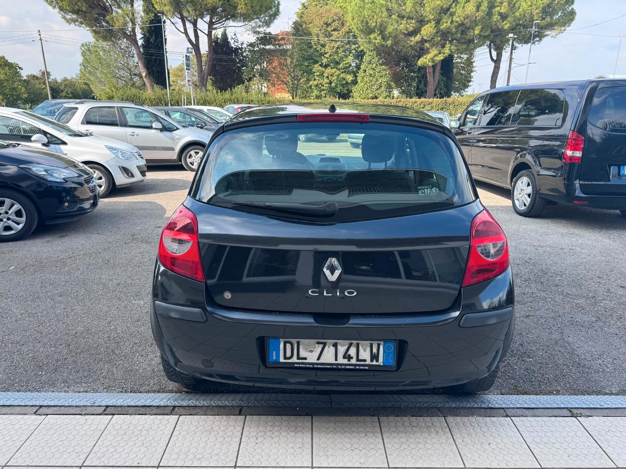 Renault Clio 1.2 16V 5 porte Le Iene
