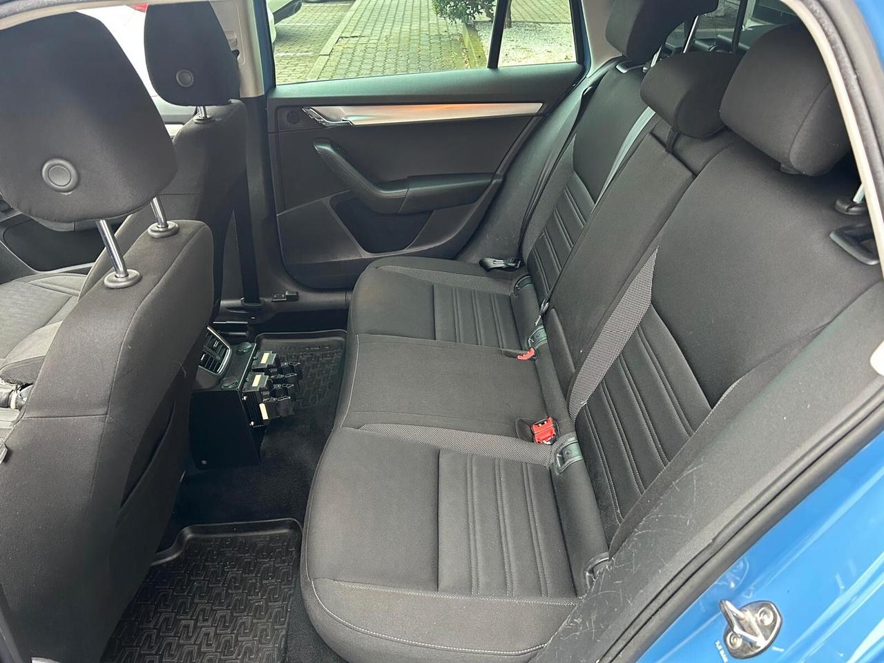 Skoda Octavia Wagon 2.0 tdi 150cv dsg EX POLIZIA