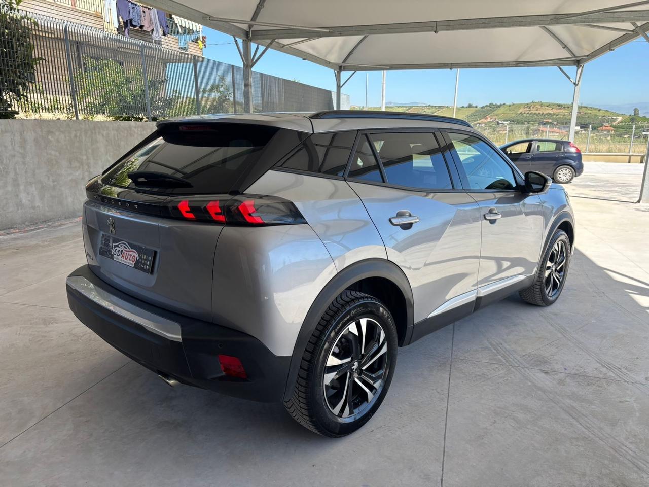 Peugeot 2008 BlueHDi 130 S&S EAT8 Allure \\1