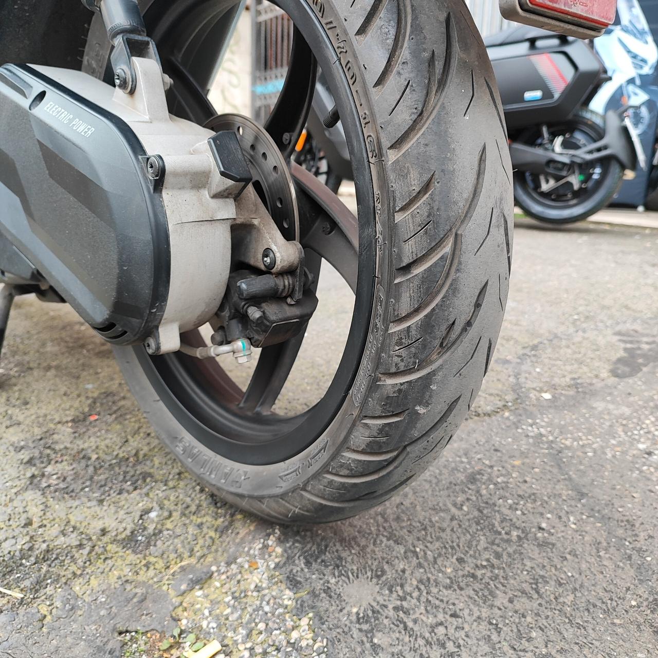 Askoll NGS3 2024 USATO – 4.910 KM – SCOOTER ELETTRICO PARI AL NUOVO