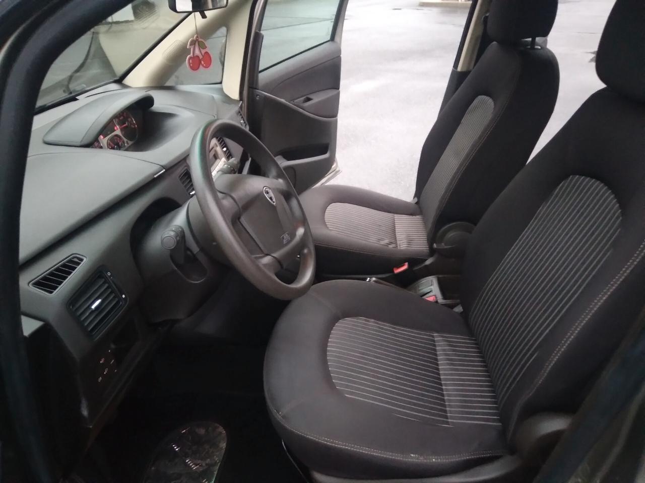 Lancia MUSA 1.4 77cv benzina Oro x neopatentati