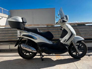 PIAGGIO Beverly - Beverly Tourer 300