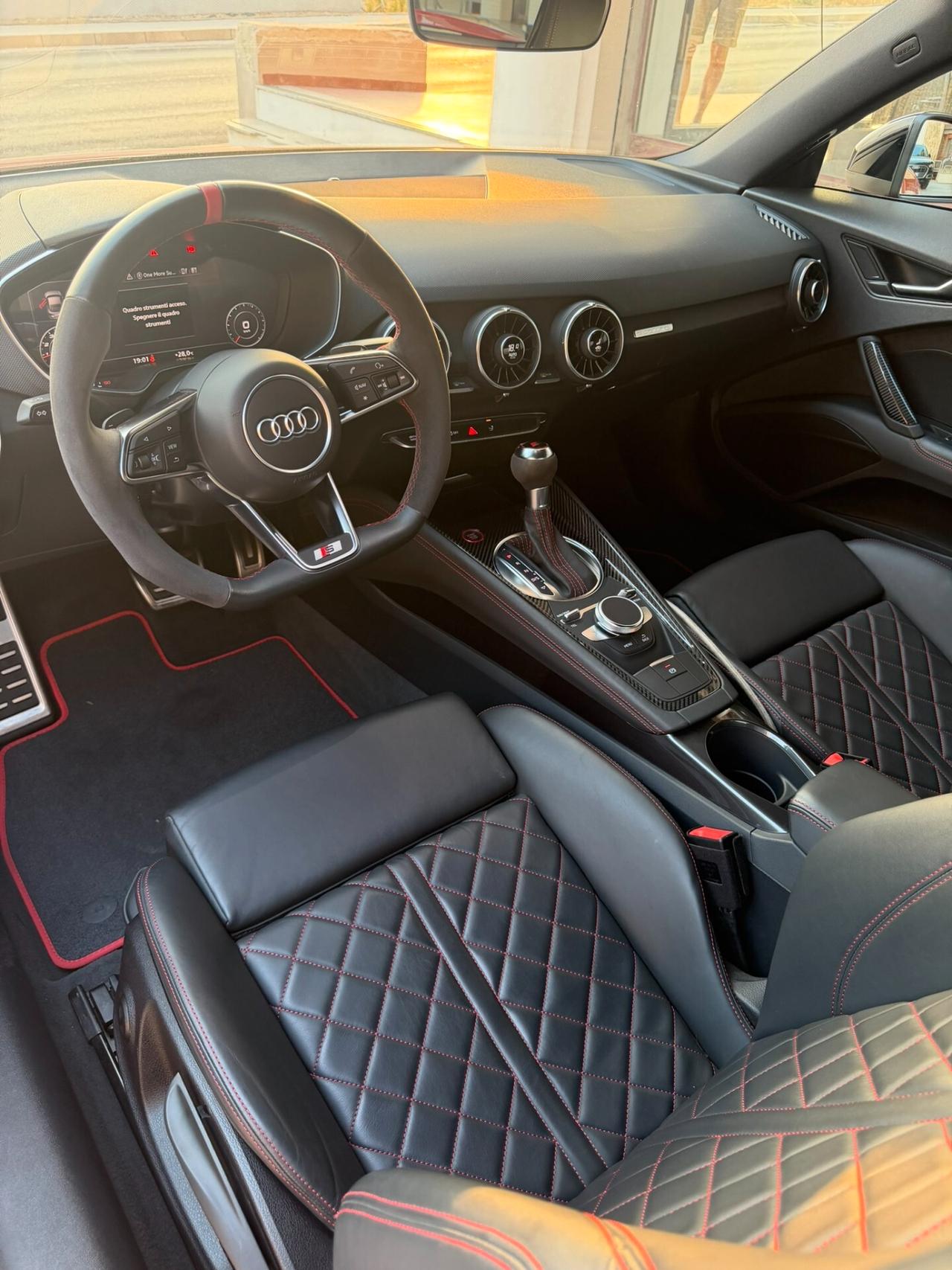 Audi TT TTS Coupé TFSI quattro S tronic competition plus