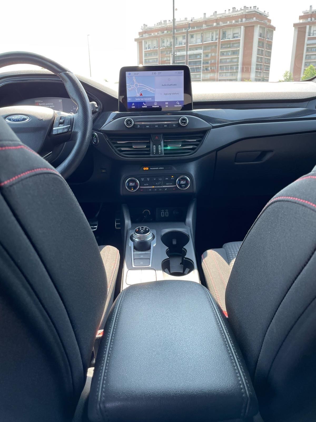 Ford Focus 1.5 120 CV automatico SW ST-Line IVA ESPOSTA