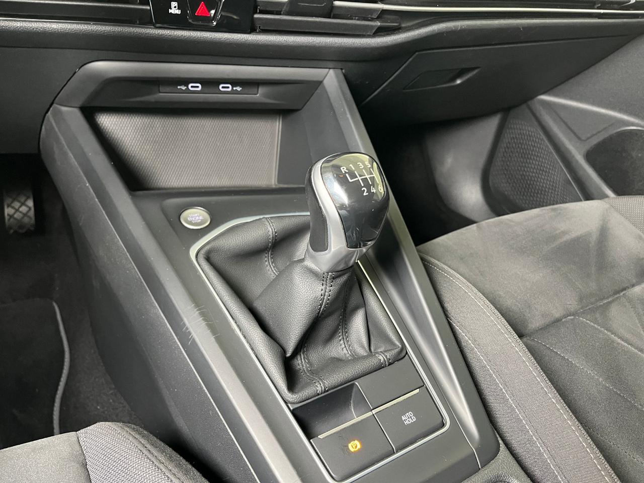 Volkswagen Golf 1.5 tsi evo life 130cv