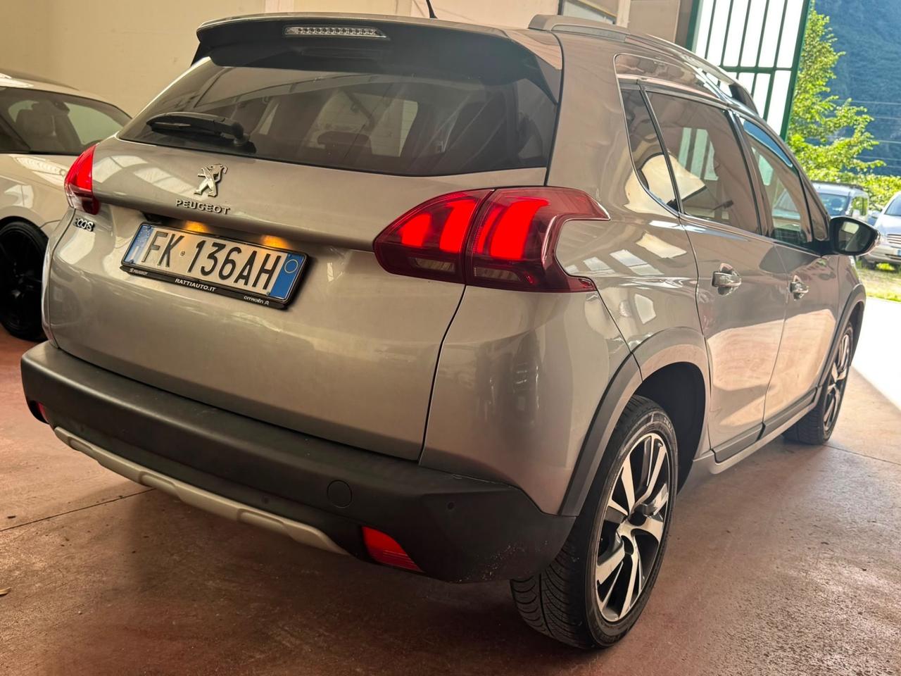 Peugeot 2008 BlueHDi 120 S&S Black Matt NEOPATENTATI