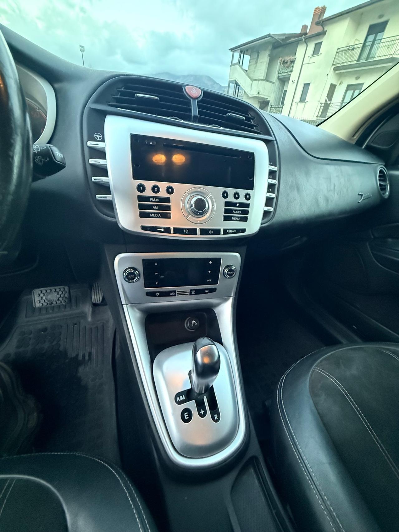 Lancia Delta 1.6 MJT DPF Selectronic Platino