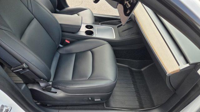 TESLA Model 3 Long Range AWD Performance PERMUTE PARI AL NUOVO