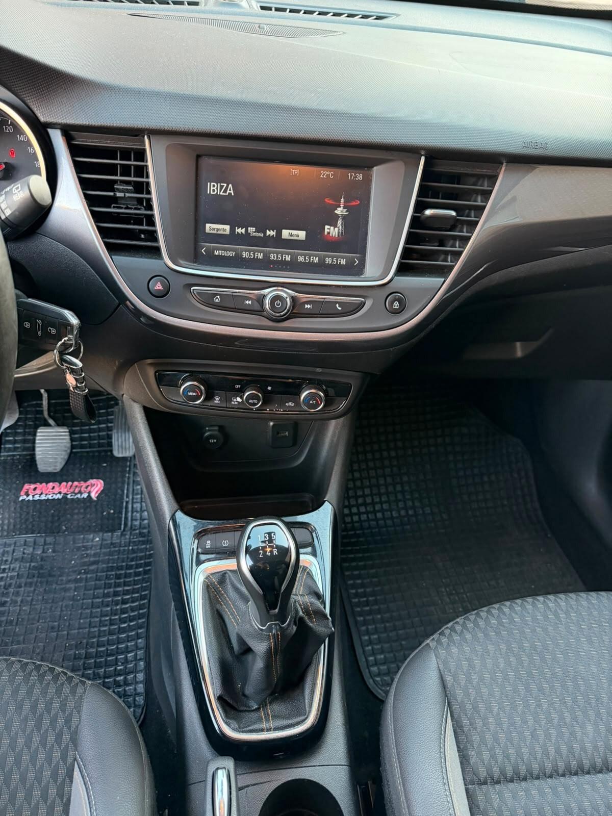 Opel Crossland X