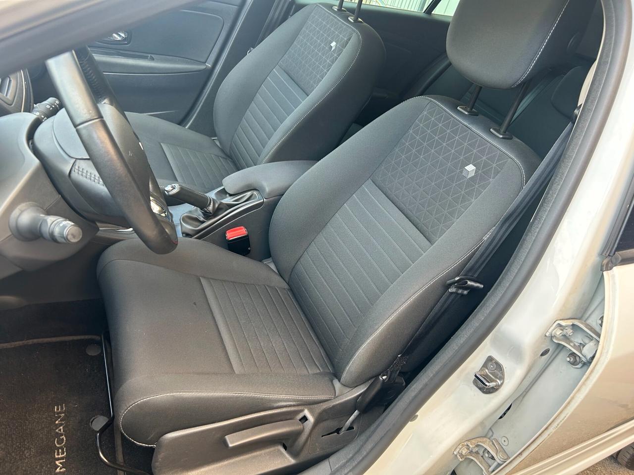 Renault Megane Mégane 1.5 dCi 110CV SporTour Limited 79.000 KM
