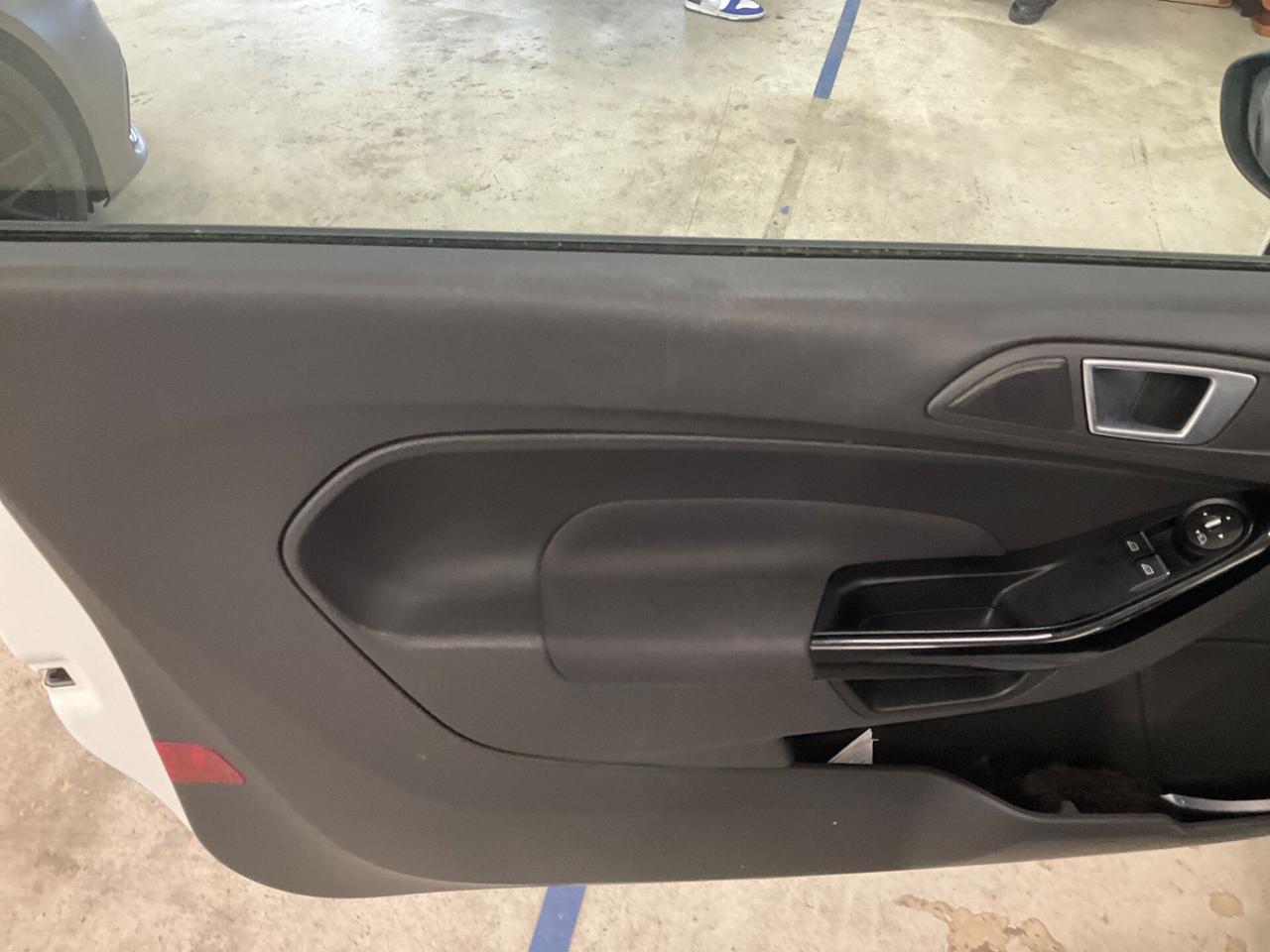 Ford Fiesta 1.0 EcoBoost 100CV Titanium Neopantati