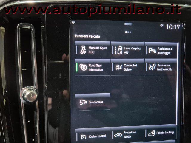 VOLVO XC40 B4 AWD Geartronic R-design