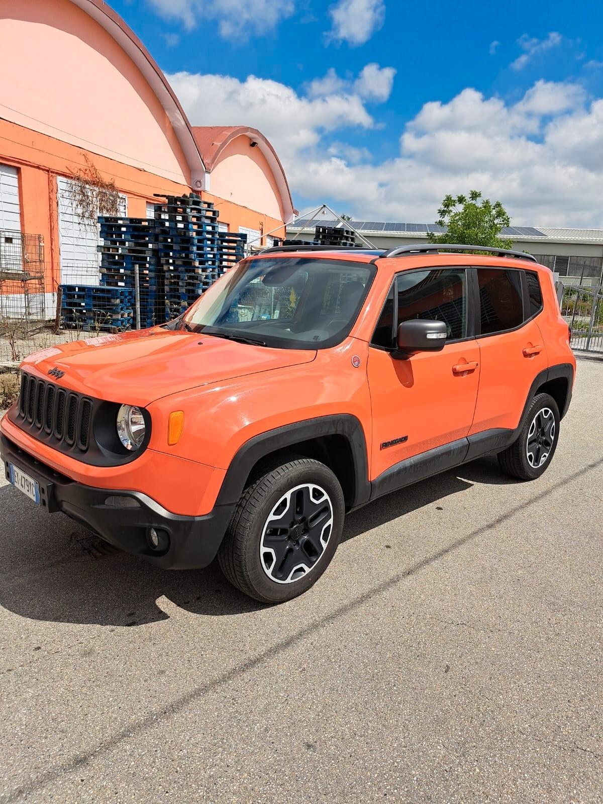 Jeep Renegade 2.0 Mjt 170CV 4WD Active Drive Low Trailhawk