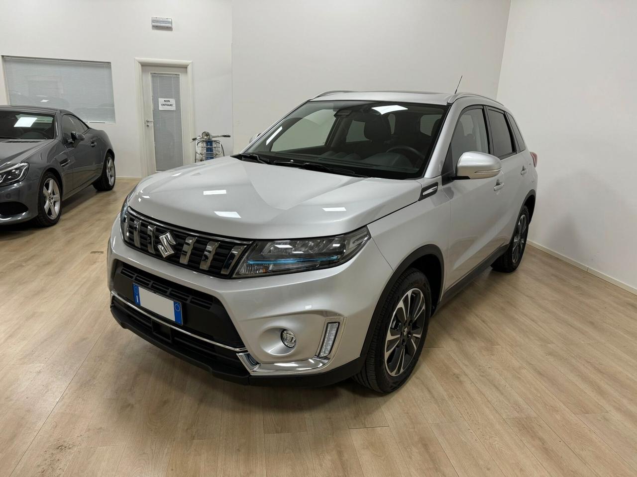 Suzuki Vitara 1.5 140V Hybrid A/T 4WD AllGrip Starview