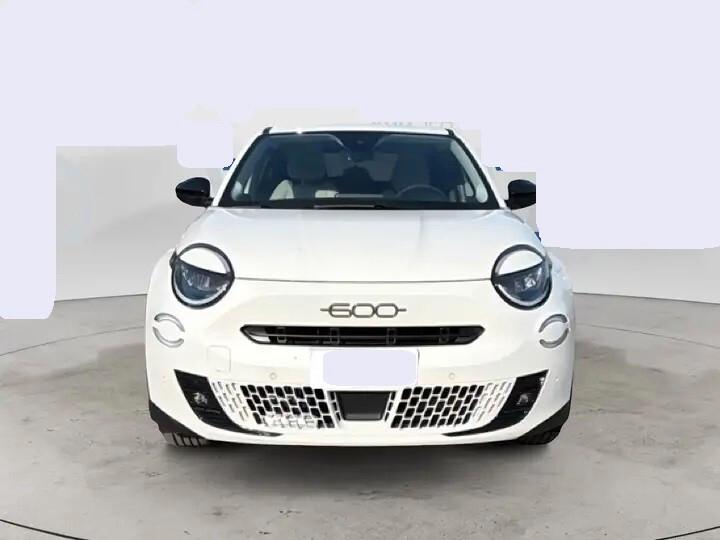 Fiat 600 Hybrid 110 CV DCT MHEV La Prima