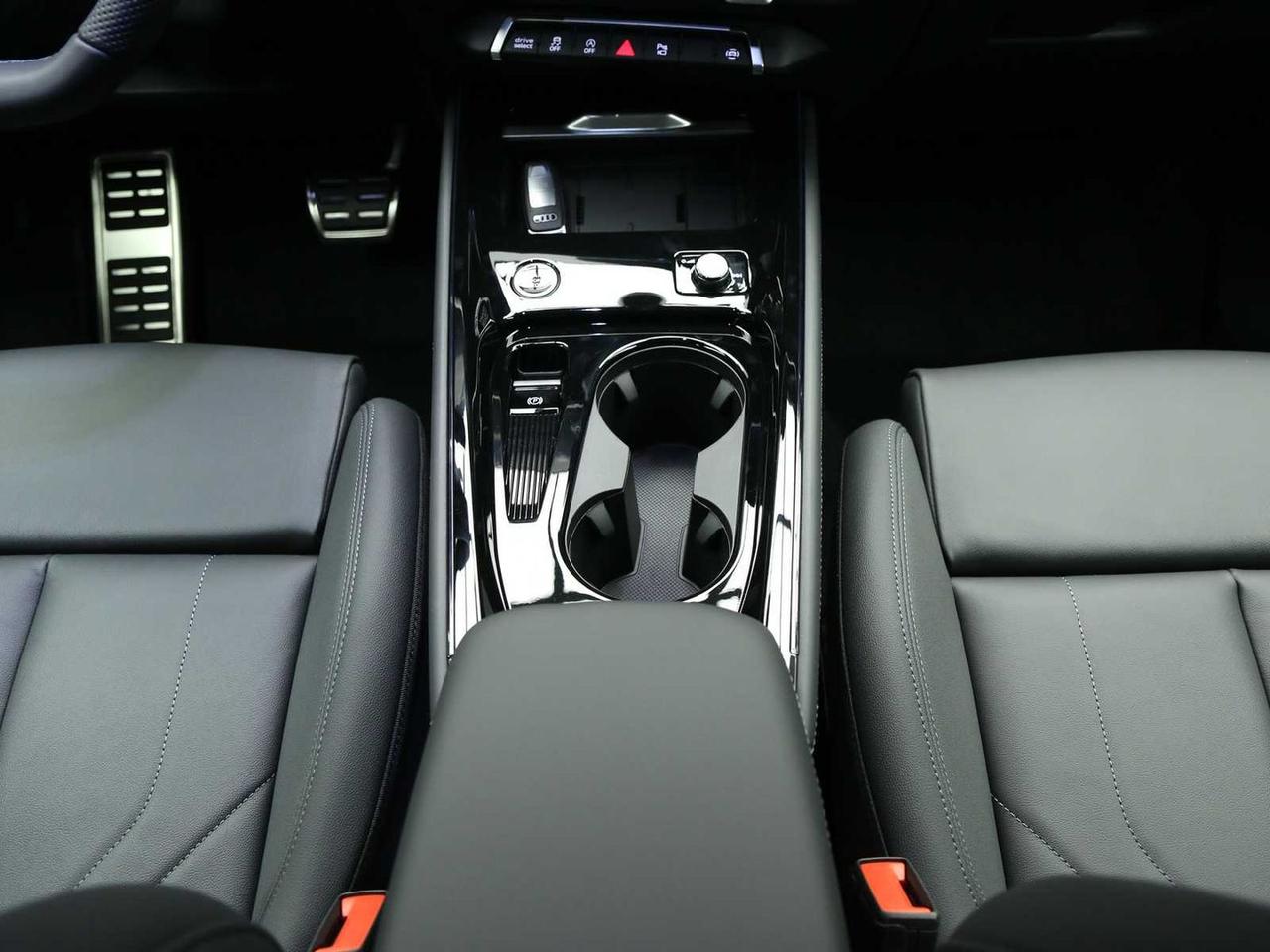 Audi Q3 20.tfsi s line edition #50385