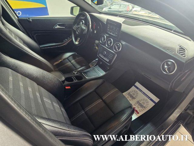 MERCEDES-BENZ A 180 d Automatic Premium