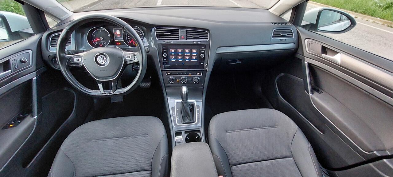 GOLF 7,5 CAMBIO AUTOMATICO DSG 1,5 METANO 130 CV NAVI TELEFONO SENSORI IMPECCABILE