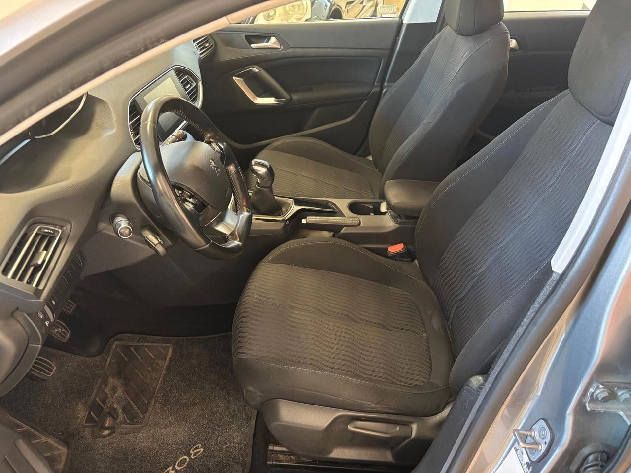 PEUGEOT 308 ANNO 2014 DS 1.6 HDI ADATTA NEOPATENTATI KM 187 MILA