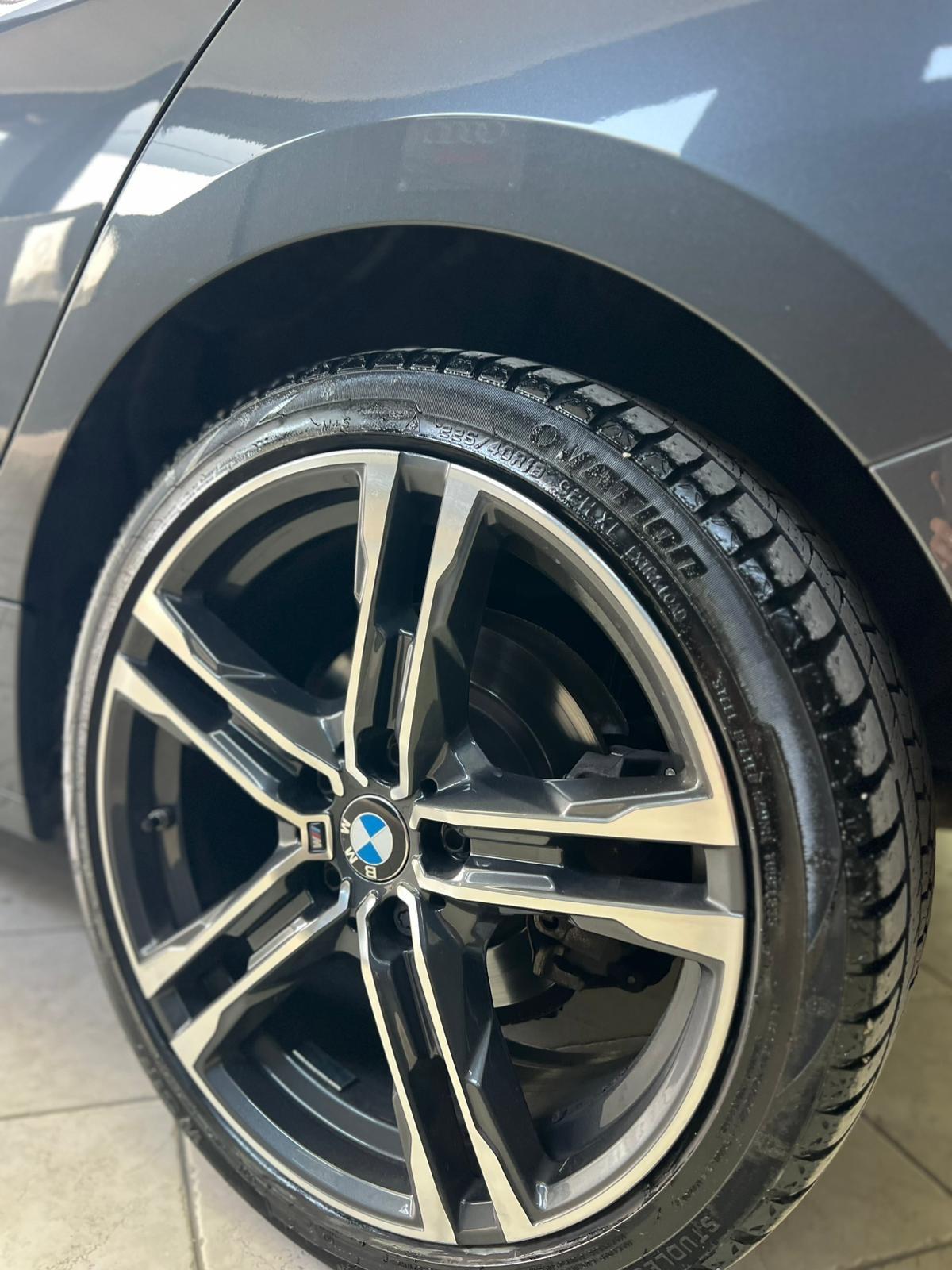 Bmw 118 118d 5p. Msport