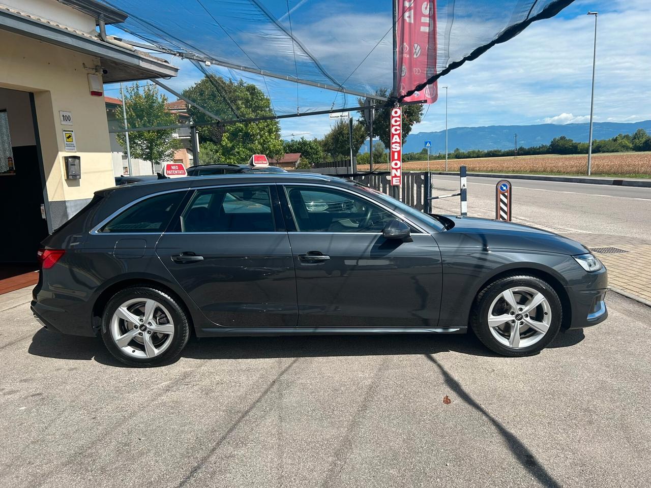AUDI A4 Avant 35 2.0TDI 163CV S-Tronic Business - GANCIO TRAINO