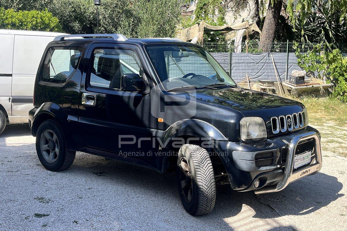 SUZUKI Jimny 1.3i 16V cat 4WD JLX Più