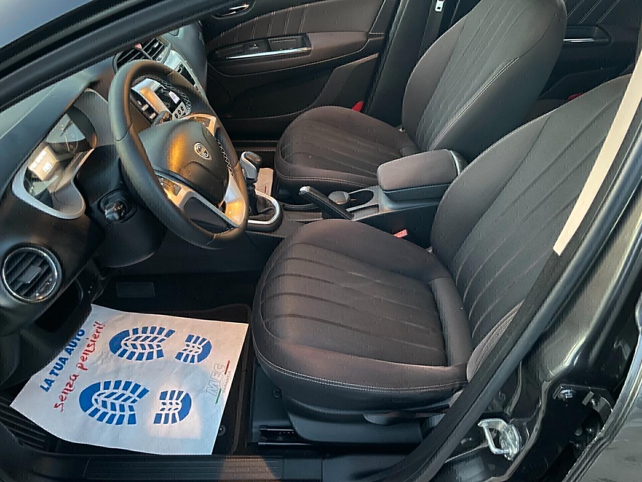 Lancia Delta 1.6 MJT DPF Oro vettura pari al nuovo