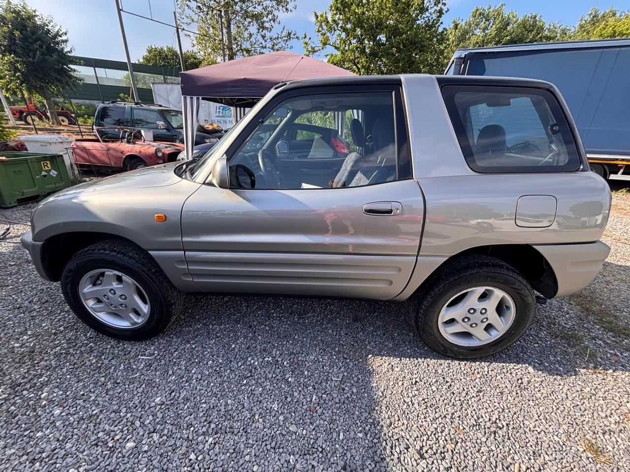 Toyota RAV 4 2.0i 16V cat 3 porte