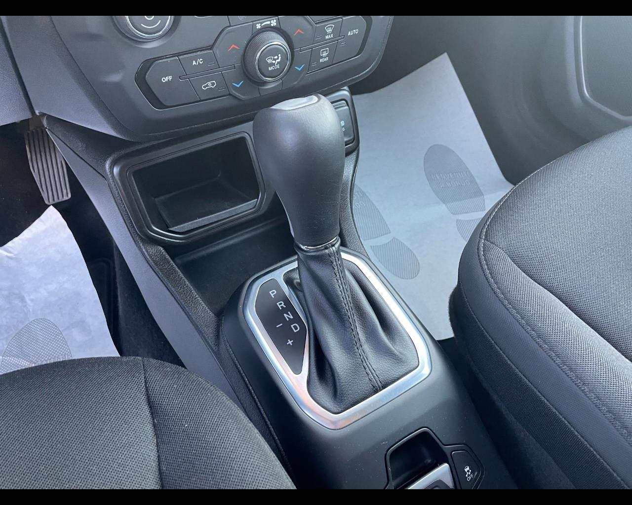 JEEP Renegade E-Hybrid My23 Longitude (Stock) 1.5 Turbo T4 E-Hybrid 130cv Fwd