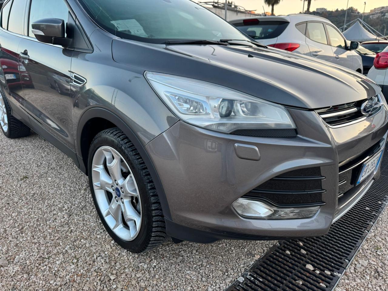 Ford Kuga 2.0 TDCi 163 CV 4WD Titanium