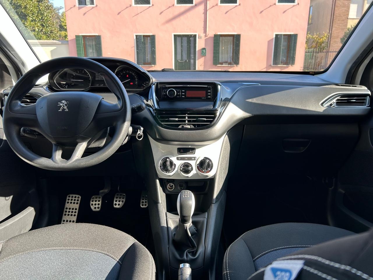 Peugeot 208 PureTech 68 5 porte Access2017!!! Neopatentati