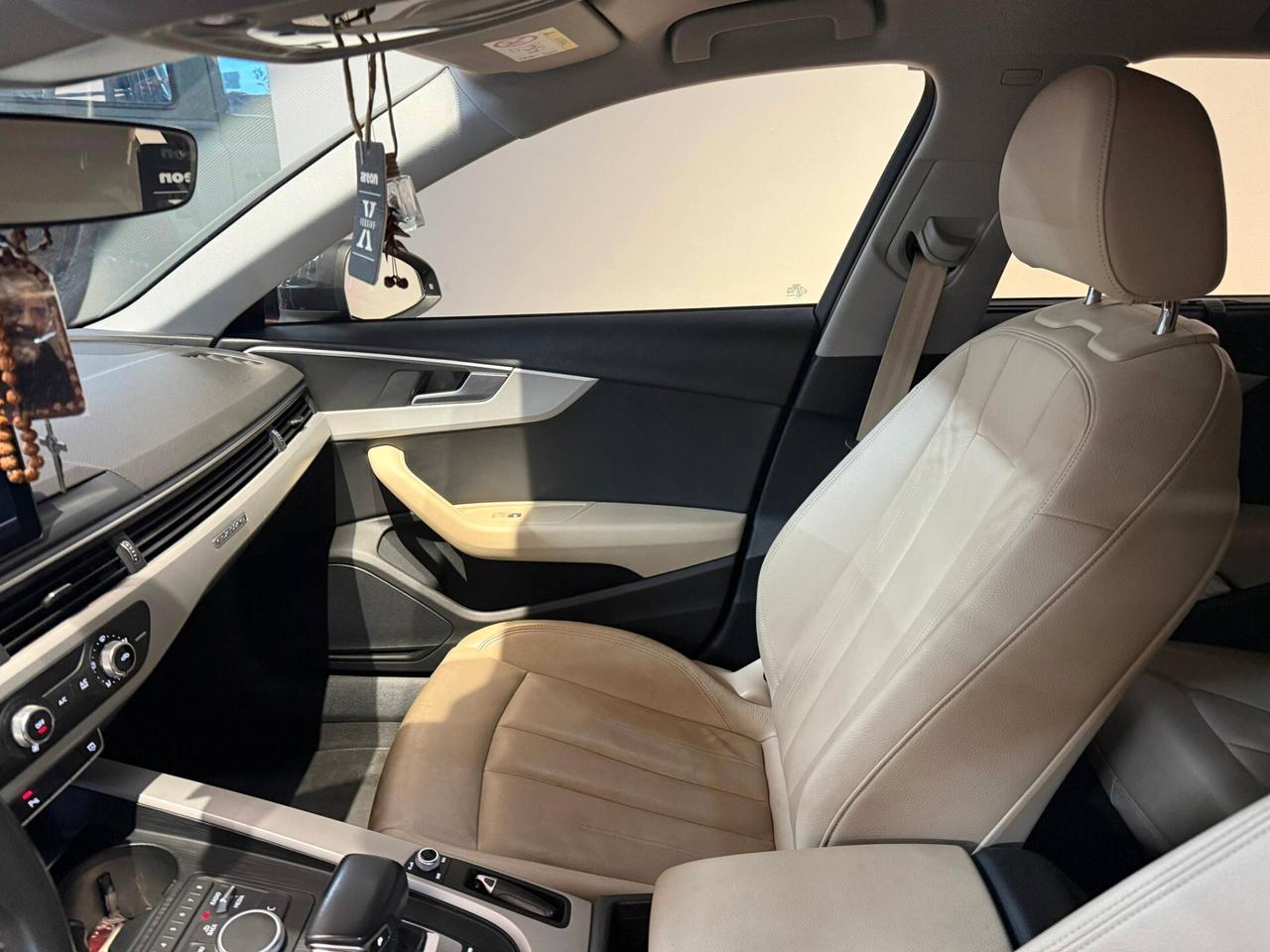 Audi A4 Avant 40 TDI quattro S tronic edition