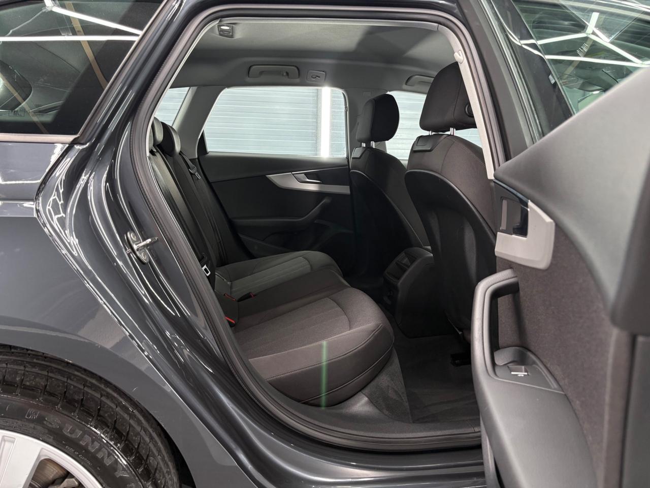 Audi A4 Avant 40 TDI S tronic Business Advanced