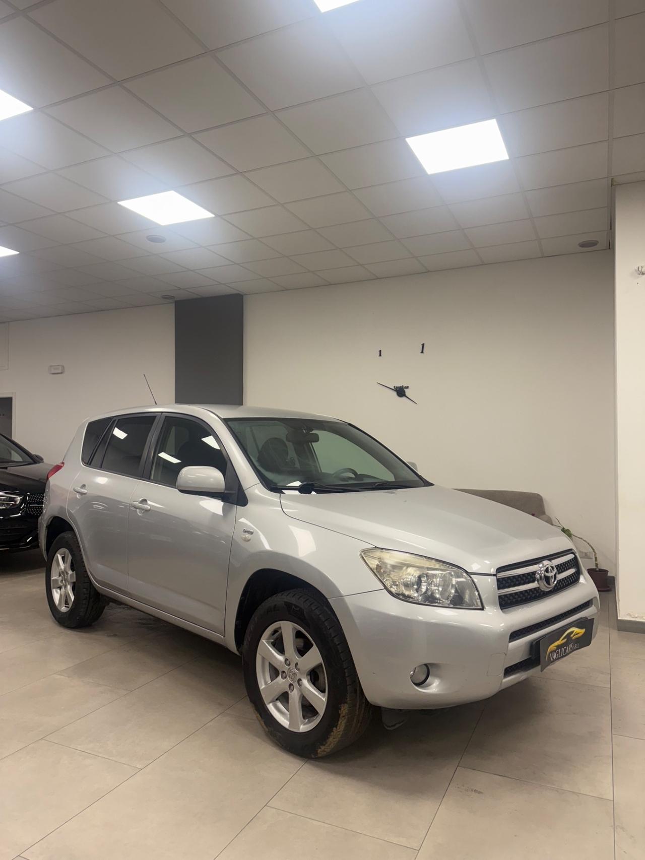 Toyota RAV 4 RAV4 Crossover 2.2 D-4D 136 CV Sol