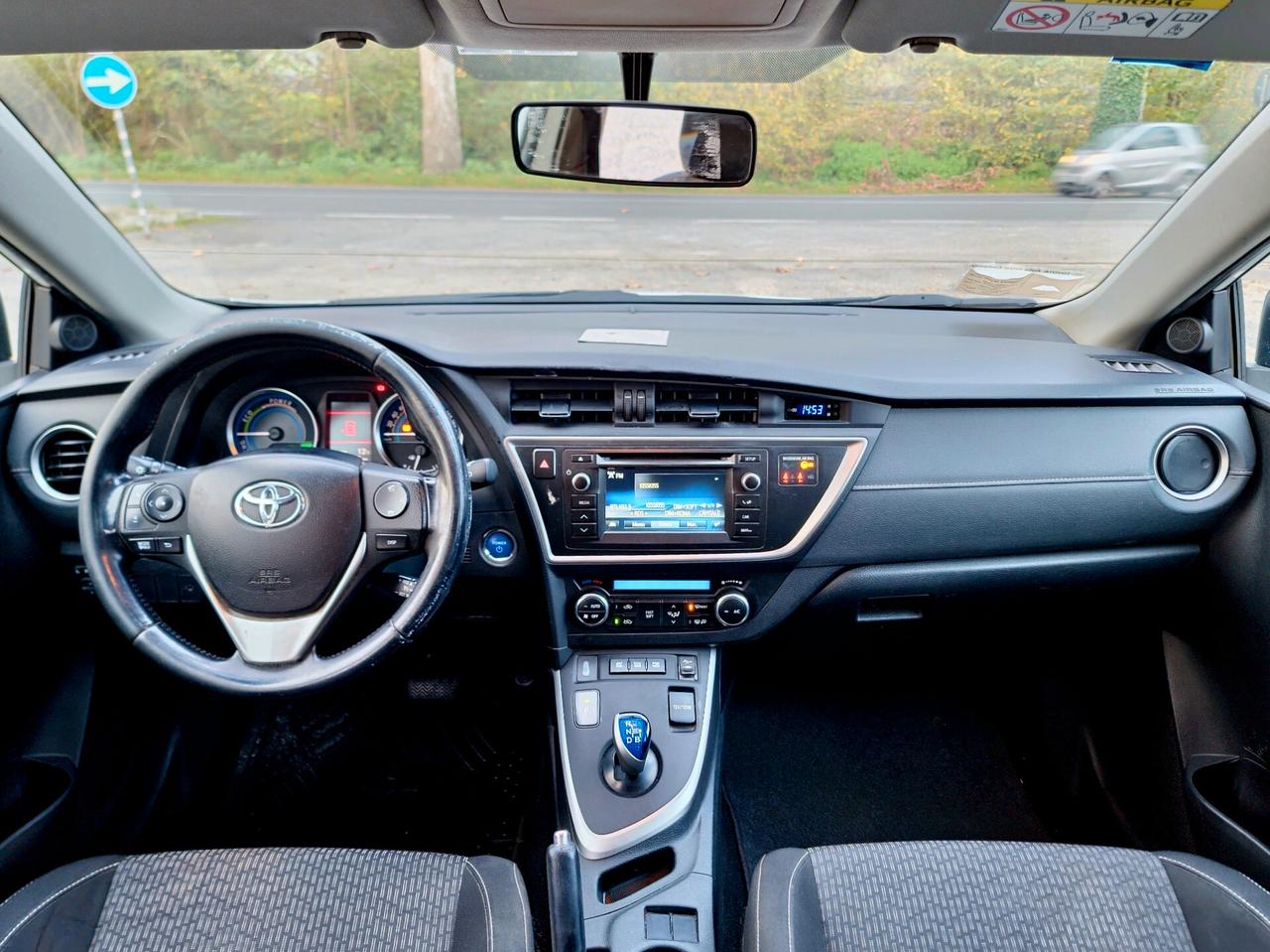 Toyota Auris Touring Sports 1.8 Hybrid Lounge 2015-E5B Automatico