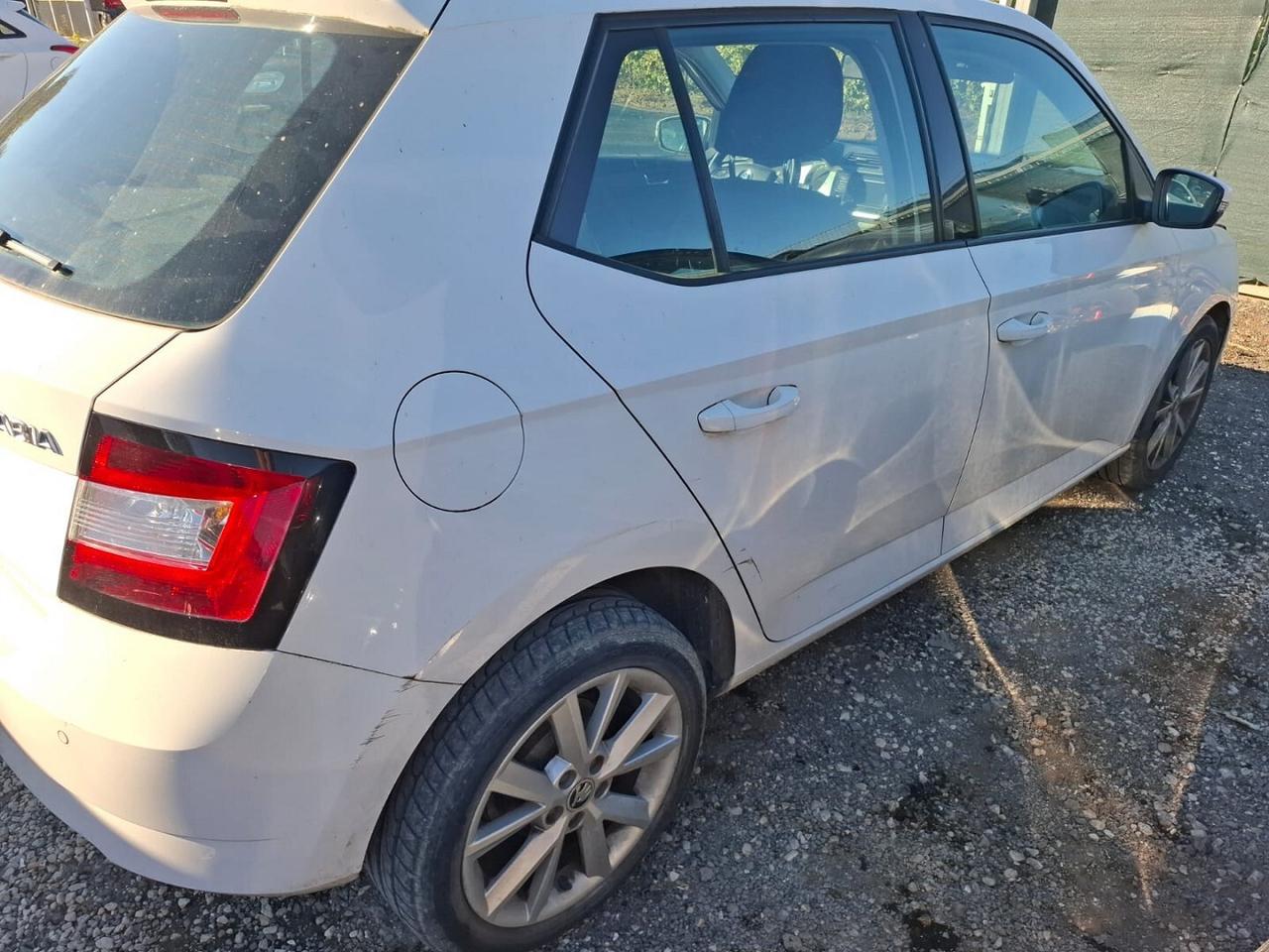 SKODA FABIA 2017 INCIDENTATA MARCIANTE