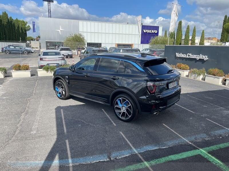 Lynk & Co 01 01 PHEV