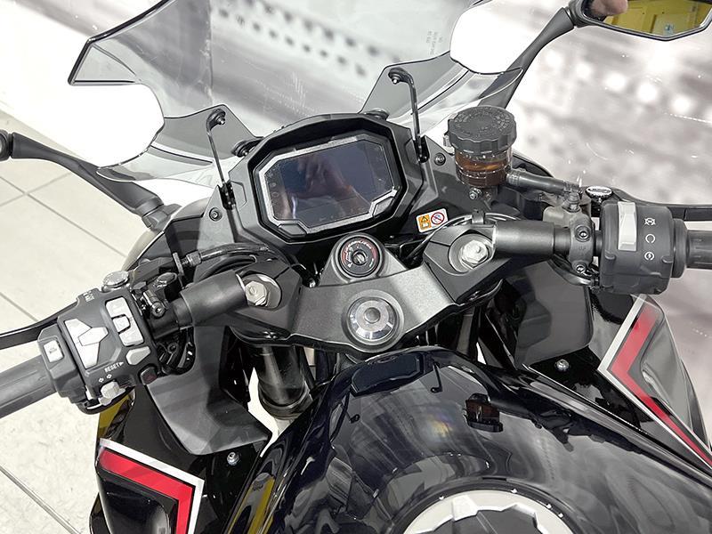 Kawasaki Ninja 1000 SX Tourer