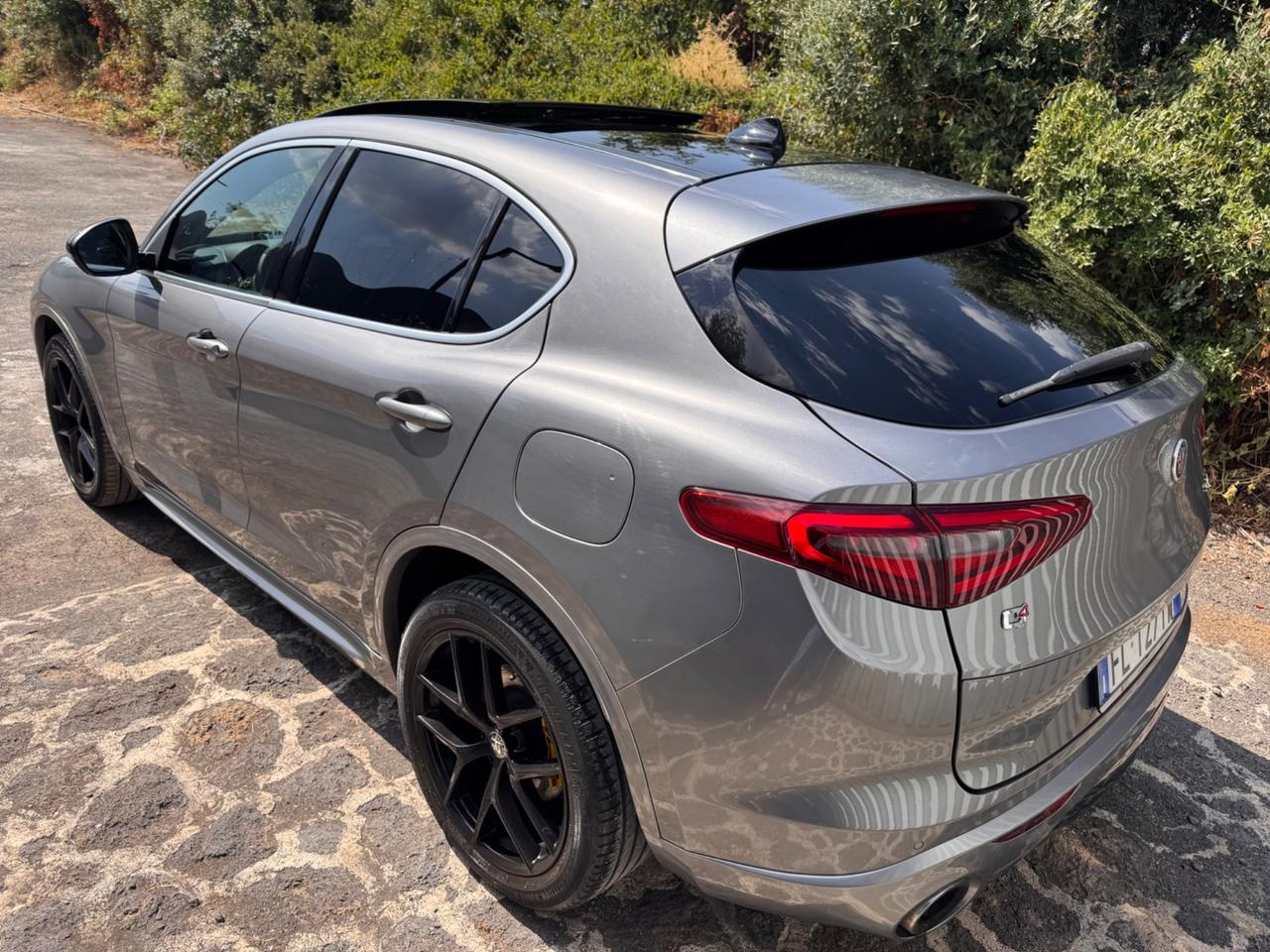 Alfa Romeo Stelvio 2.0 Turbo benzina 280cv