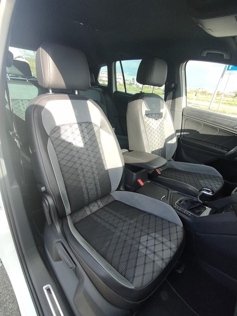 VOLKSWAGEN Tiguan R-Line 150cv Automatica