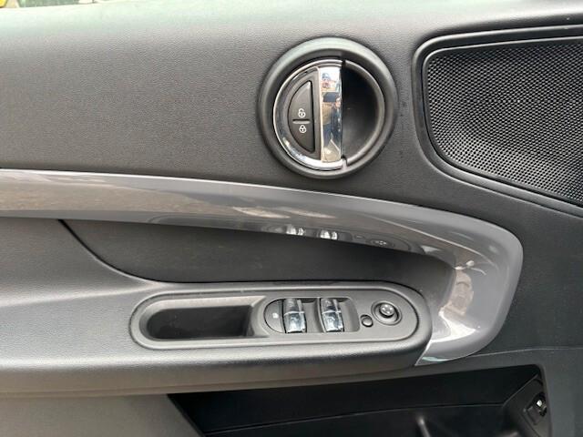 MINI COUNTRYMAN SE All4 NAVIG. Autom. IBRIDA 4X4