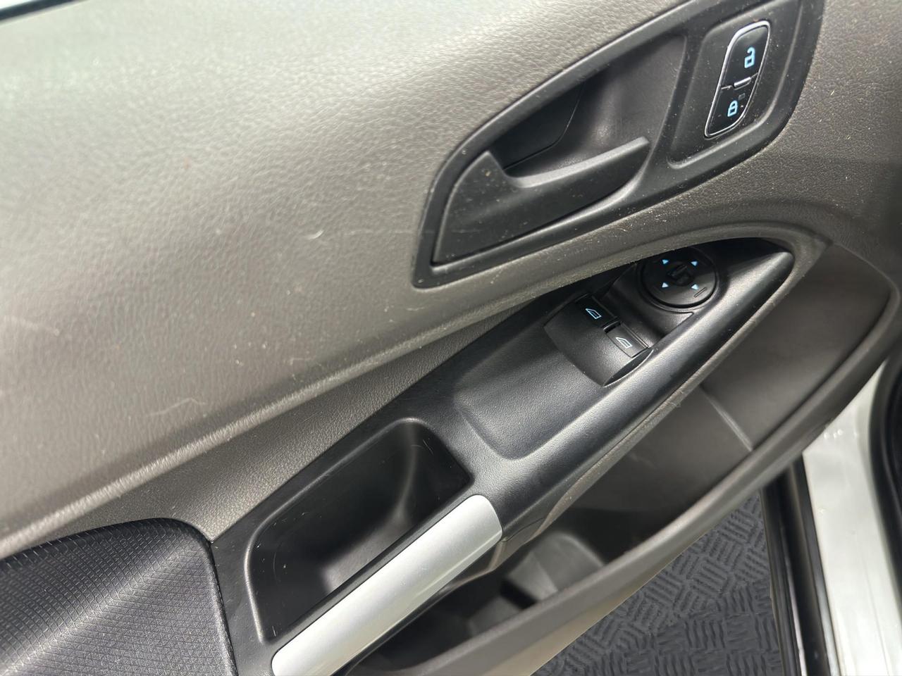 Ford Transit Connect 200 1.5 tdci 100cv Entry