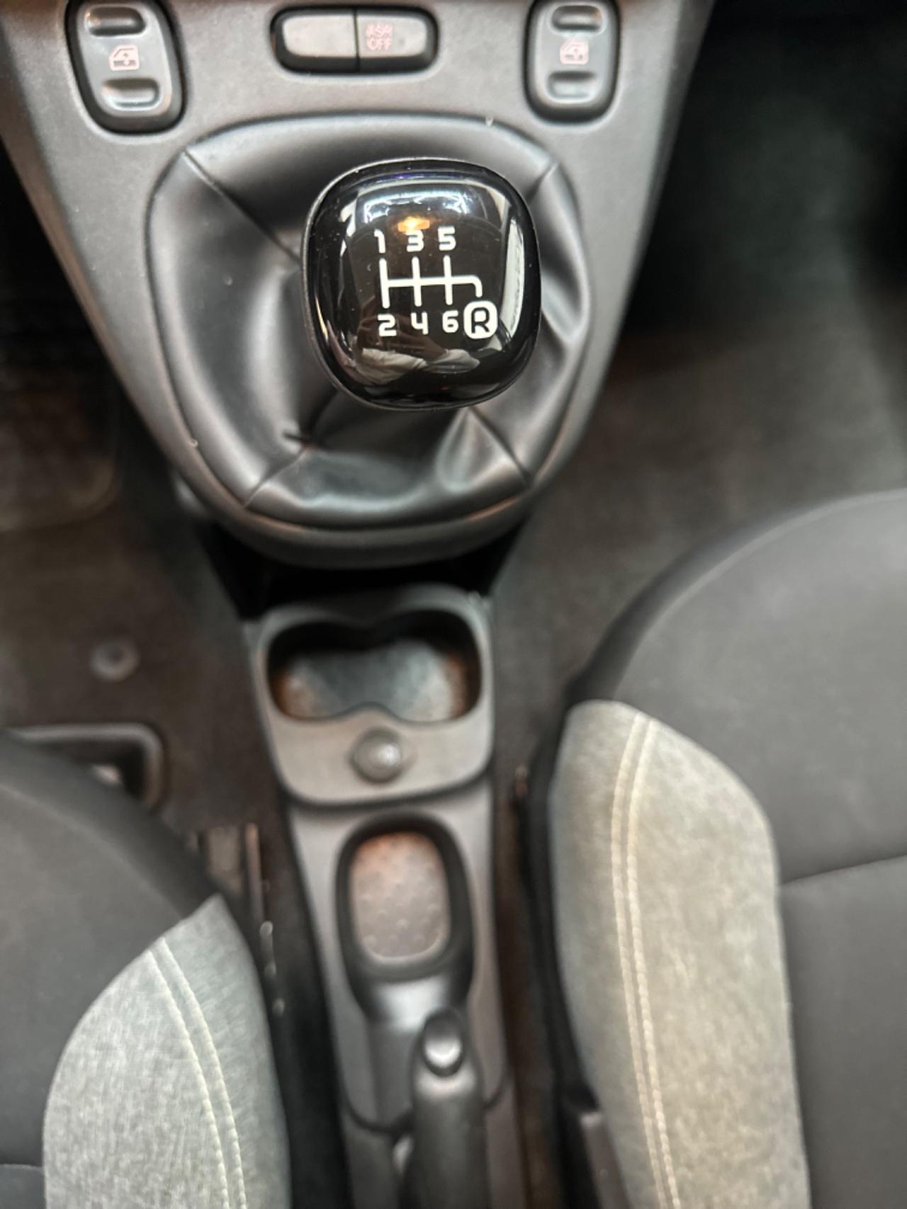 Fiat Panda 1.0 GSE S&S Hybrid Street Van 4 posti