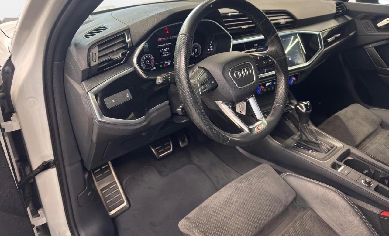 Audi Q3 45 TFSI S tronic S LINE interno esterno Cerchi Sonos